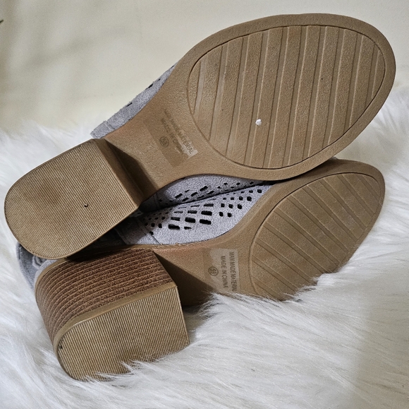 🩶 Peep Toe Sandals 🩶 - Picture 5 of 7